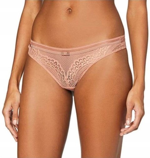 Majtki koronka TRIUMPH figi beauty-full figi 44 Nowe Majtki koronka TRIUMPH figi beauty-full figi 44 Nowe